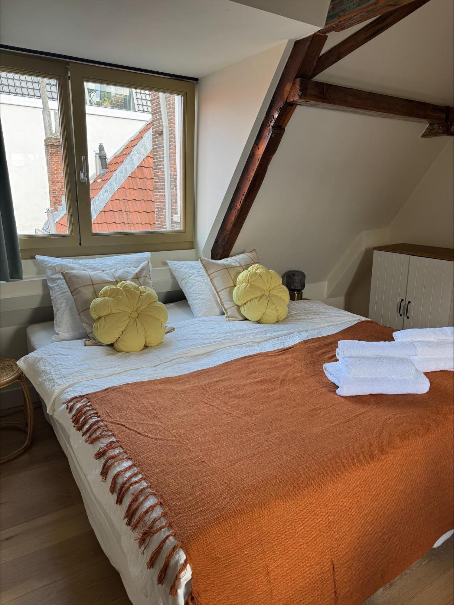 The Hazel House Bed & Breakfast ฮาร์เลม ภายนอก รูปภาพ