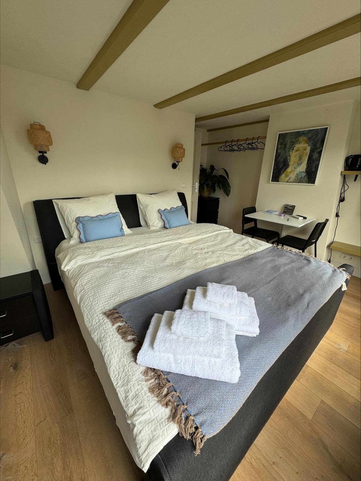 The Hazel House Bed & Breakfast ฮาร์เลม ภายนอก รูปภาพ