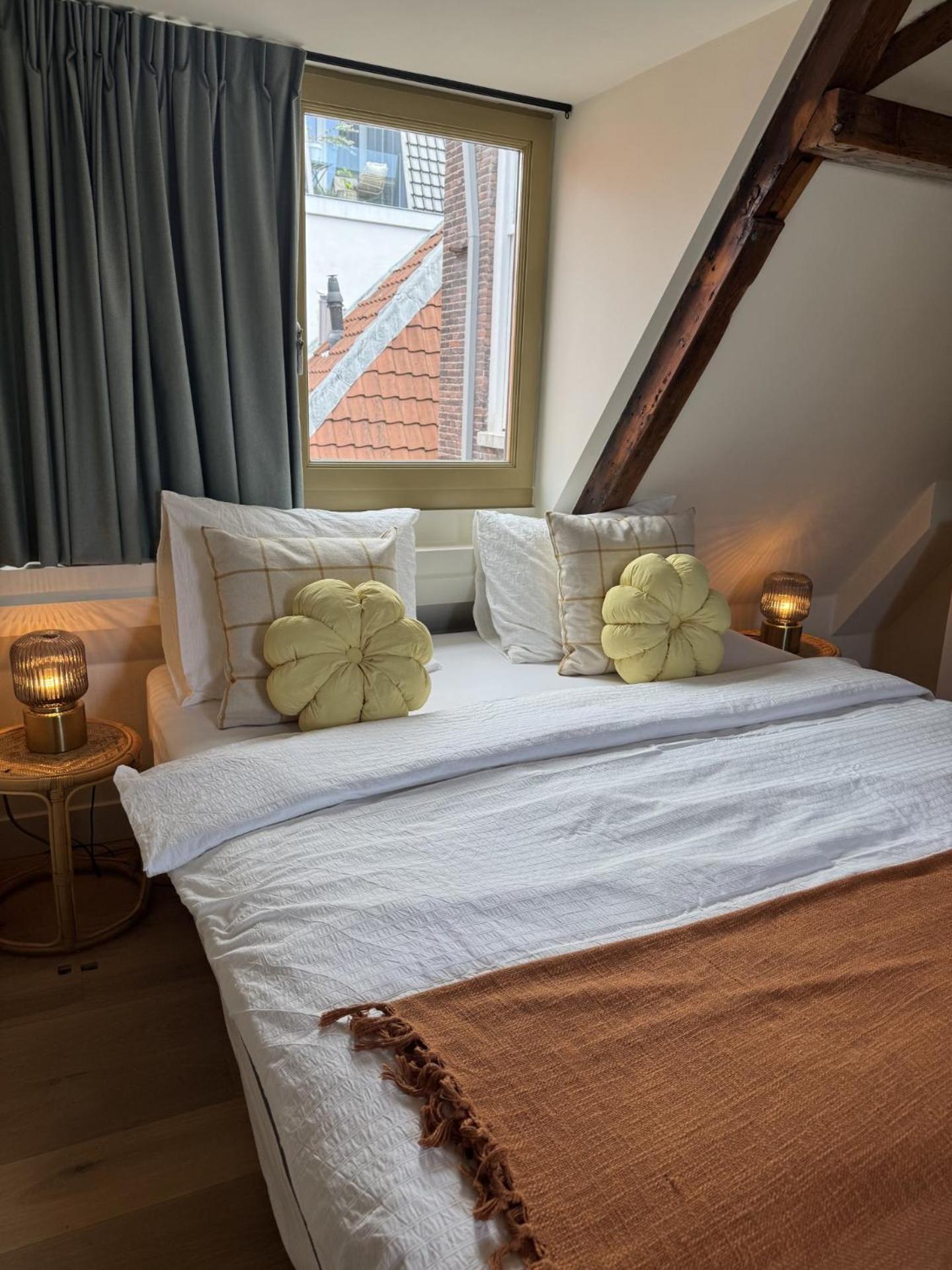 The Hazel House Bed & Breakfast ฮาร์เลม ภายนอก รูปภาพ